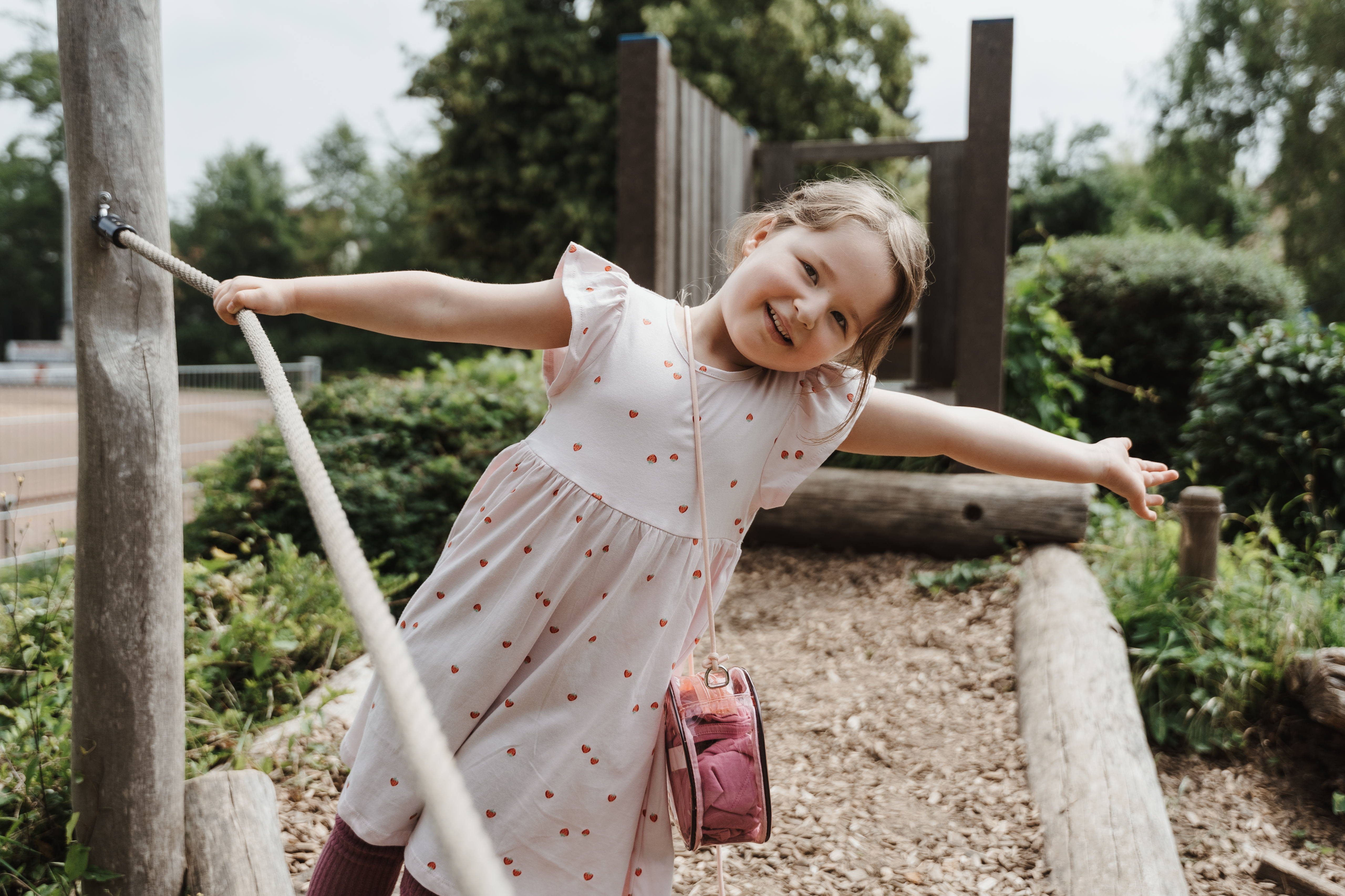 Kind auf dem Spielplatz